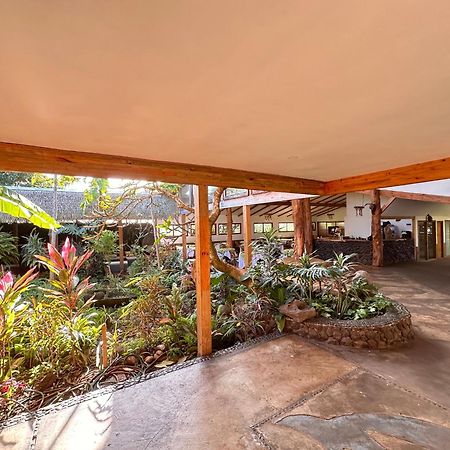 Hotel Hotu Matua By Ei Hanga Roa Exterior foto